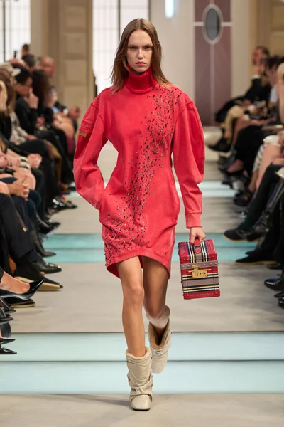 Look 52